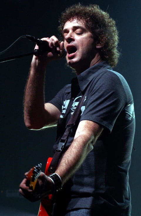 Gustavo Cerati, icono del rock en español ha fallecido el día de hoy en un hospital de Buenos Aires, Argentina.