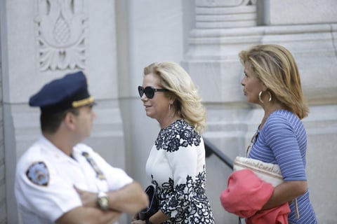 Las conductoras Kathy Lee Gifford y Hoda Kotb.