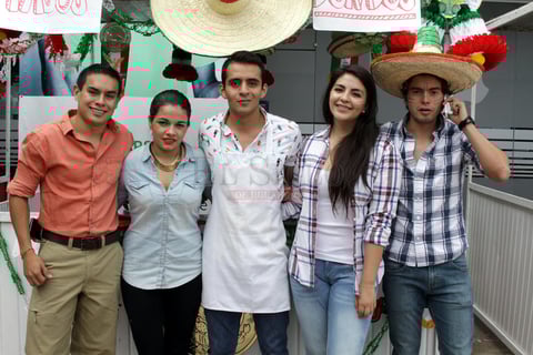 Beto, Julieta, Miguel, Karla y Coque.
