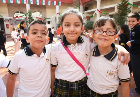 Anilú, Sofía y Emilia.