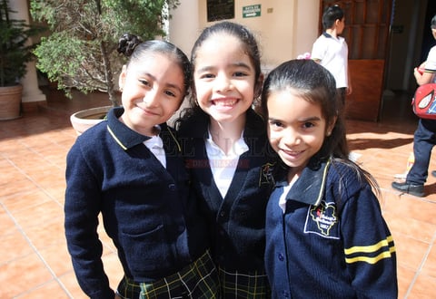 Pao, Yaretzi e Isabel.