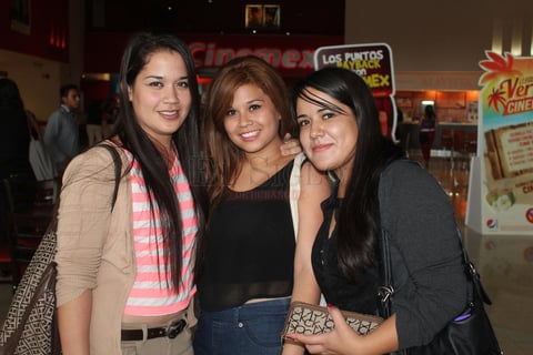 Ana, Elizabeth y Jaqueline.