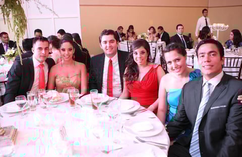 Asistentes a la recepción.