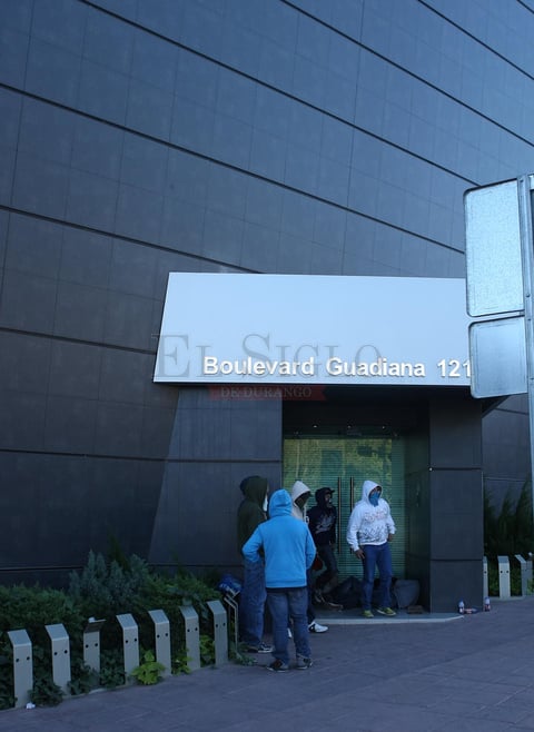 As&iacute; como del Grupo Garza Lim&oacute;n, que transmite por televisi&oacute;n y radio y cuenta con medio impreso. Poco despu&eacute;s arribaron a la estaci&oacute;n local de TV Azteca Durango.