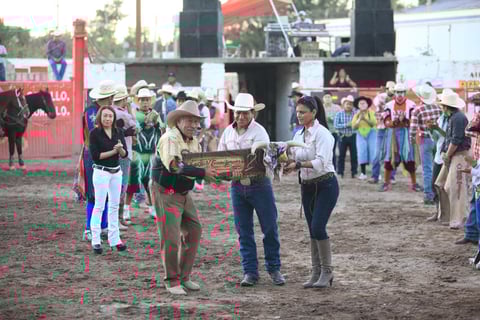 La Hacienda de la Noria del Ojo, vio nacer un 10 de agosto de 1936 a Crist&oacute;bal Hern&aacute;ndez.
