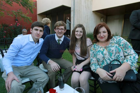 Familia Saravia Garza.