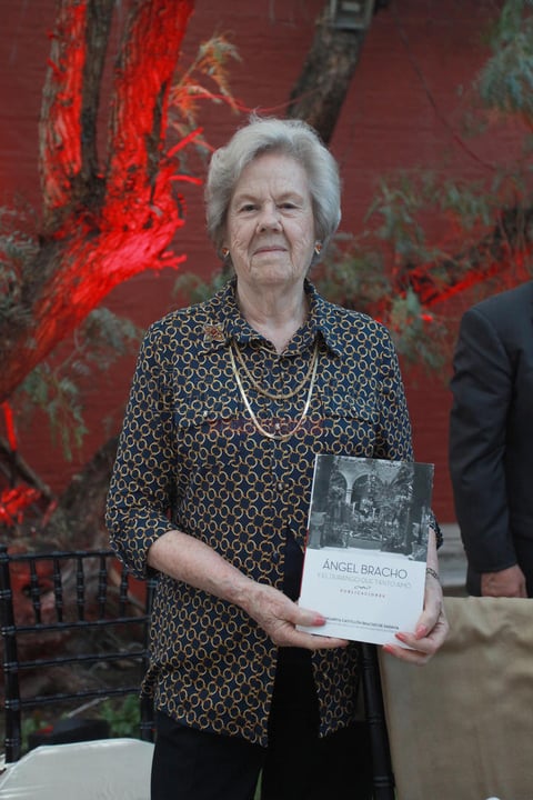 Margarita Castillón Bracho de Saravia presentó el libro “Ángel Bracho y el Durango que tanto amó”.