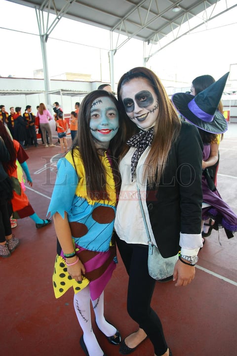 Gran ambiente durante el desfile.