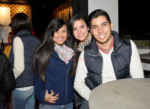 Xiaomei Chavarria, Augusto Luna y Paola Colon.