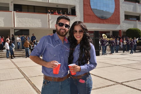 Mario Medina y Claudia Ricarti.