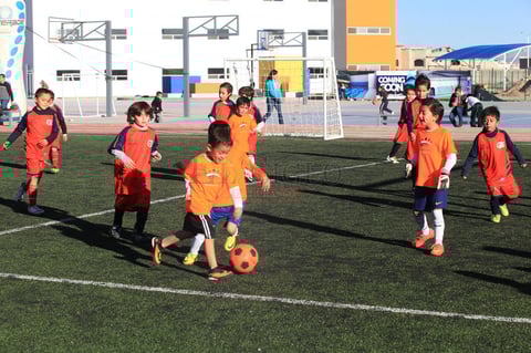 REX ofrece en el deporte una actividad extraescolar que ayudar&aacute; al peque&ntilde;o a mejorar sus condiciones de salud.