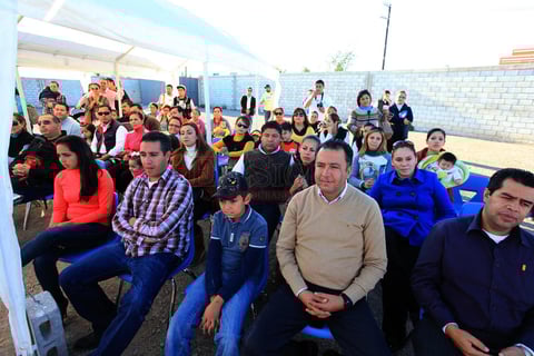 Personal docente y administrativo del Colegio, a padres de familia asistieron como invitados, como lo fueron los equipos de Chivas Guadiana y Resto de Prensa F.C.