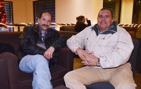 El doctor Arturo Hernández y el ingeniero José Payán.