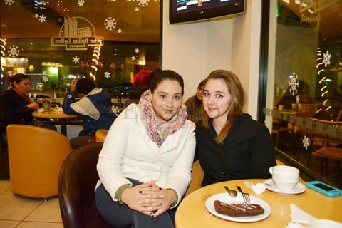 Edith González y Dulce Mendoza.