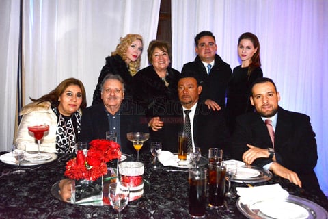 Gustavo Favela, Adolfo Favela, Ing. Eduardo Favela, Ing. Rogelio Alcántar, Sra. Rosa Cordero de Favela, Sra. Rosario de Alcántar y Miriam Favela