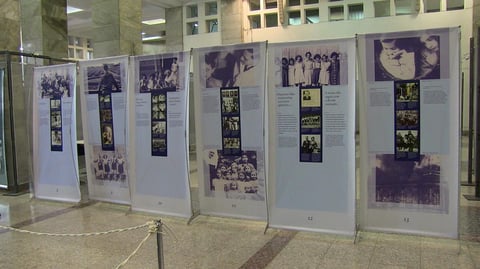 La historia de Ana Frank, con la persecución de los judíos durante la Segunda Guerra Mundial como telón de fondo, así como la escultura que simboliza los últimos días de vida de la joven fueron hoy la carta de presentación de los actos que Uruguay prepara en homenaje a las víctimas del Holocausto.