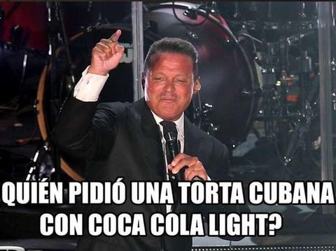 Mucha comida, la "causa" de su sobrepeso.