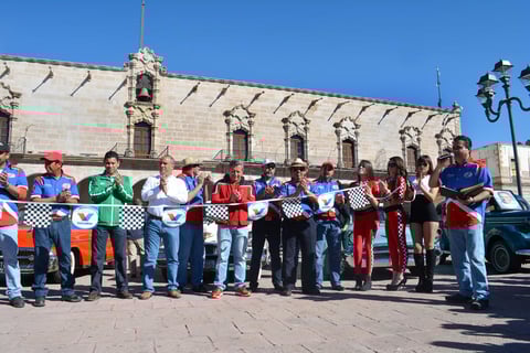 En mayo o junio ser&aacute; "Paseando al Auto Cl&aacute;sico 2". En julio ser&aacute; la "Gala del Auto Cl&aacute;sico".