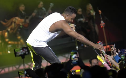 Santos repiti&oacute; esta noche el &eacute;xito que tuvo en la edici&oacute;n 2013 del Festival de Vi&ntilde;a del Mar.