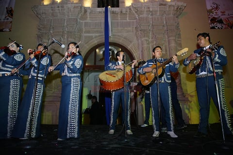 La presentaci&oacute;n del Mariachi Juvenil Universitario.