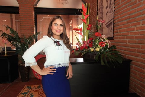 Olivia Manjarrez lució encantadora en el día de su despedida de soltera.