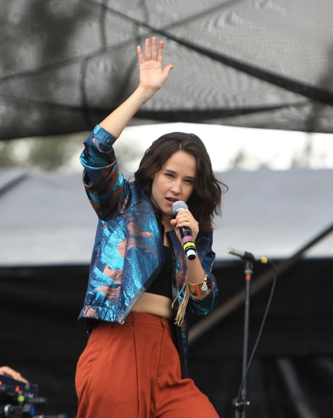 La cantante mexicana Ximena Sariñana dio lo mejor en el Vive Latino 2015.