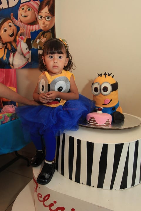 La pequeña disfrutó de una fiesta al estilo Minions.