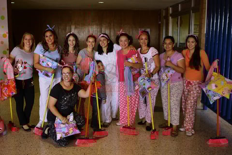 Instituto Cumbres de Durango festeja a los niños