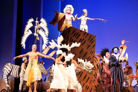 Se llev&oacute; a cabo el estreno de la obra musical ?El Rey Le&oacute;n?, en el Teatro Telcel.