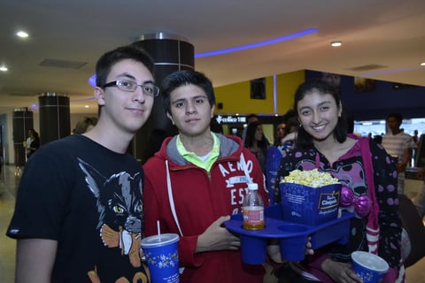 Antonio, Jose Eduardo y Ana.