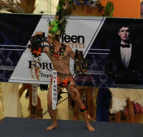 Dijo que para este tipo de eventos hay que aprender lo básico de cultura general, en su caso de Durango.