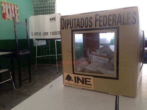 Habitantes de la Colonia Jos&eacute; Revueltas y sus alrededores, acudieron a realizar el debido sufragio.