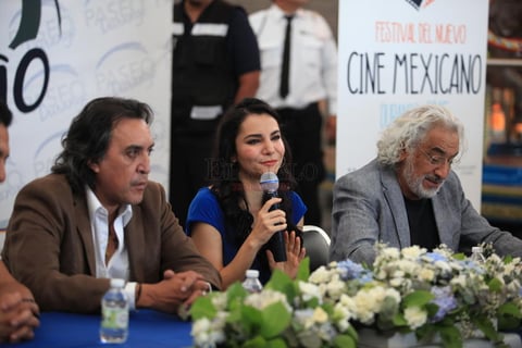 "Quiero decirles que se animen a hacerlo, hay much&iacute;simo talento en M&eacute;xico pero no se animan a mostrar lo que hacen", dijo Martha Higareda a los j&oacute;venes que desean incursionar en el cine.