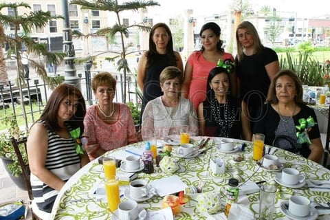 Fanny Salas, Martha Pizarro, Leticia Gómez, Xóchitl Hernández,Ma. Isidra Rodríguez, Malena Cisneros y Verónica Martínez