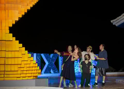 Pixels es una película de acción y comedia que revive los juegos clásicos de las maquinitas como Pacman, Donkey Kong, los Space Invaders entre otros.