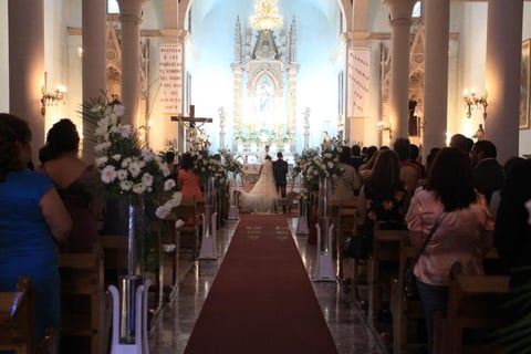 El evento tuvo como marco el Templo de Nuestra Señora de los Ángeles.