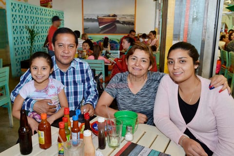 Familia Félix Mercado.