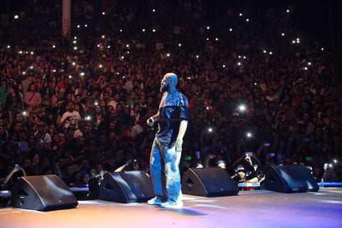 La Velaria vibr&oacute; al m&aacute;ximo con la presentaci&oacute;n de Cartel de Santa.