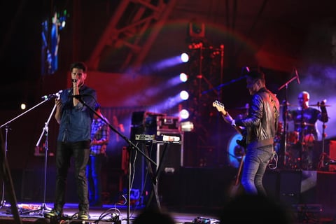 Tras pocos minutos regresaron para interpretar algunos de los &eacute;xitos que los han posicionado como una de las agrupaciones favoritas en los &uacute;ltimos a&ntilde;os, tales como &lsquo;Viernes&rsquo;, &lsquo;Mi vida&rsquo;, &lsquo; Todo cuenta&rsquo; y su m&aacute;s reciente sencillo promocional &lsquo;Estar&eacute;&rsquo;.