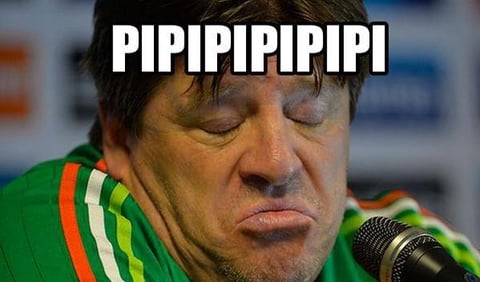 Se marcha llorando tras el despido.