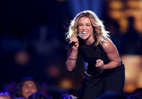 Rachel Platten ambient&oacute; la premiaci&oacute;n.