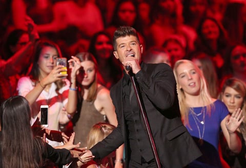 Robin Thicke present&oacute; ?I Don?t Like It, I Love It? en la ceremonia.