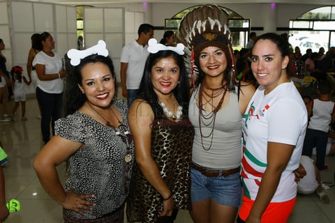 Yahaira, Laura, Andrea y Hudith.