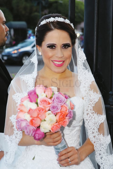 Pamela lució hermosa en el día de su boda.