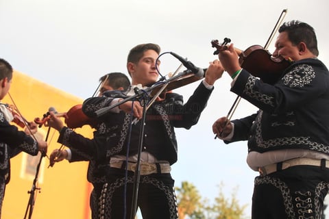 Alegría mexicana en las calles