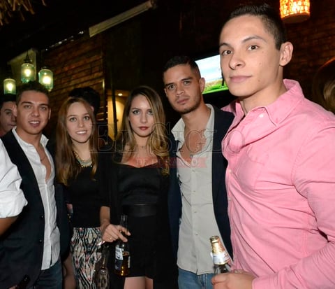 Jorge, Carolina, Cindy, Soria y  Carlos.