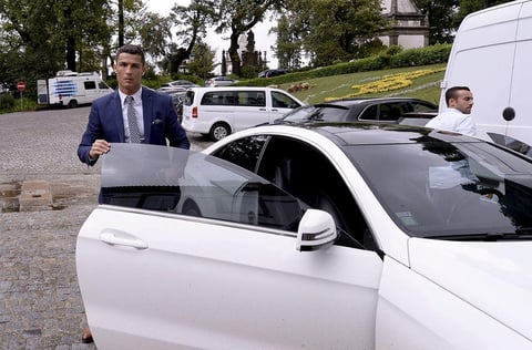 Cristiano Ronaldo promocion&oacute; su nueva l&iacute;nea de calzado en Portugal.