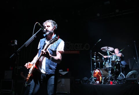 Molotov form&oacute; parte del tercer &ldquo;concierto masivo&rdquo; programado en el Festival Internacional Revueltas 2015 que inicialmente estar&iacute;a a cargo del cantante Vicentico.