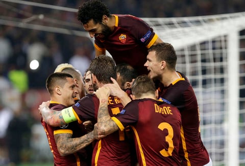 'Chicharito' le volvió a marcar a la Roma