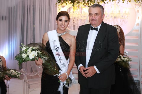 Dulce Pulido, del comité de Tenis, obtuvo el título de Simpatía.